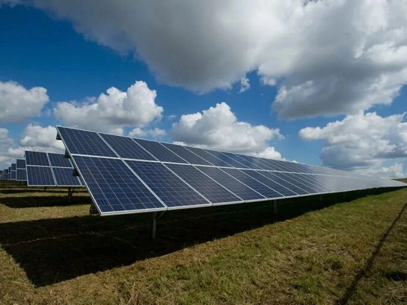 3.5MW ground-mounted utility solar plant in Ciudad Real Spain using Sunpal 670W N-Type TOPCon bifacial modules